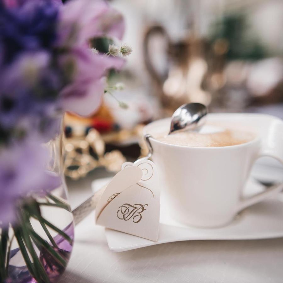 Tb Palace Hotel & Spa Jūrkalne Kültér fotó