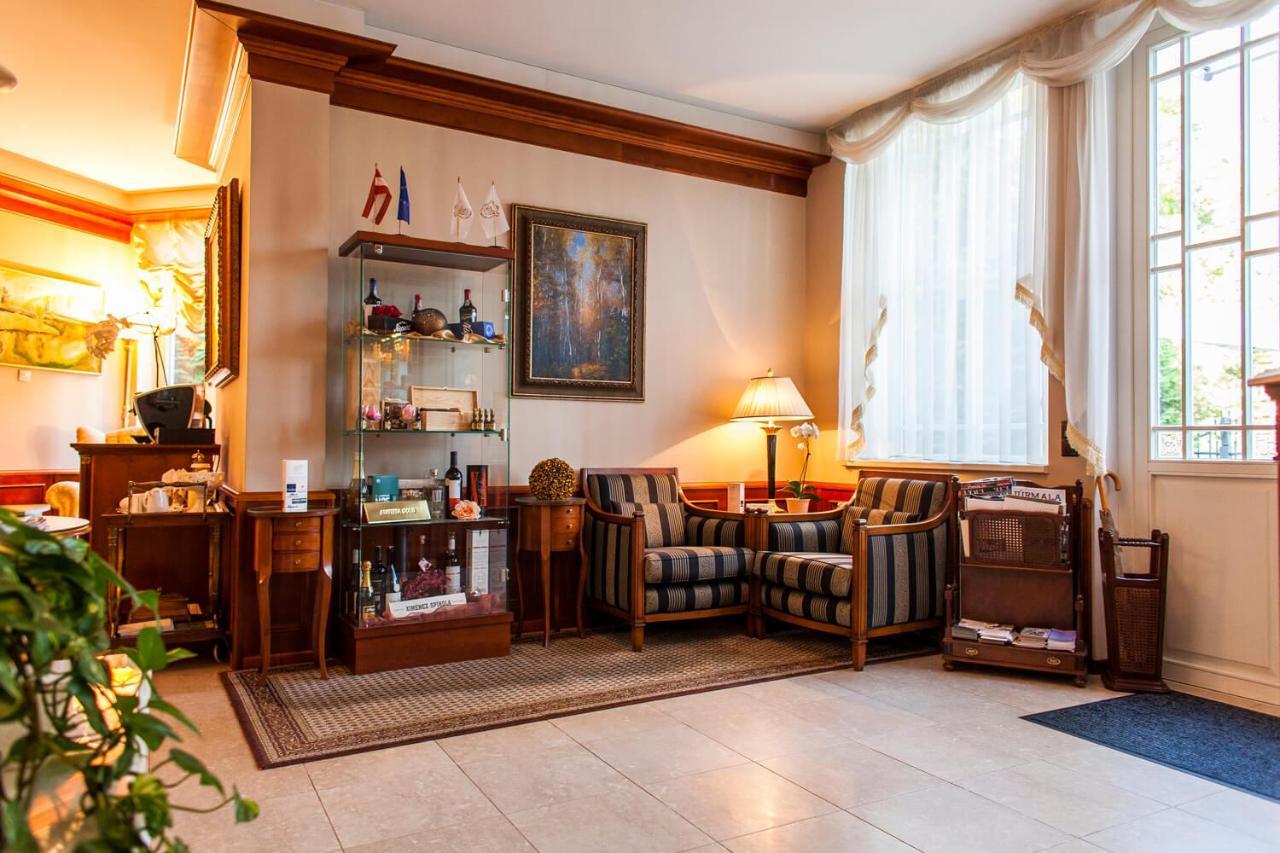 Tb Palace Hotel & Spa Jūrkalne Kültér fotó